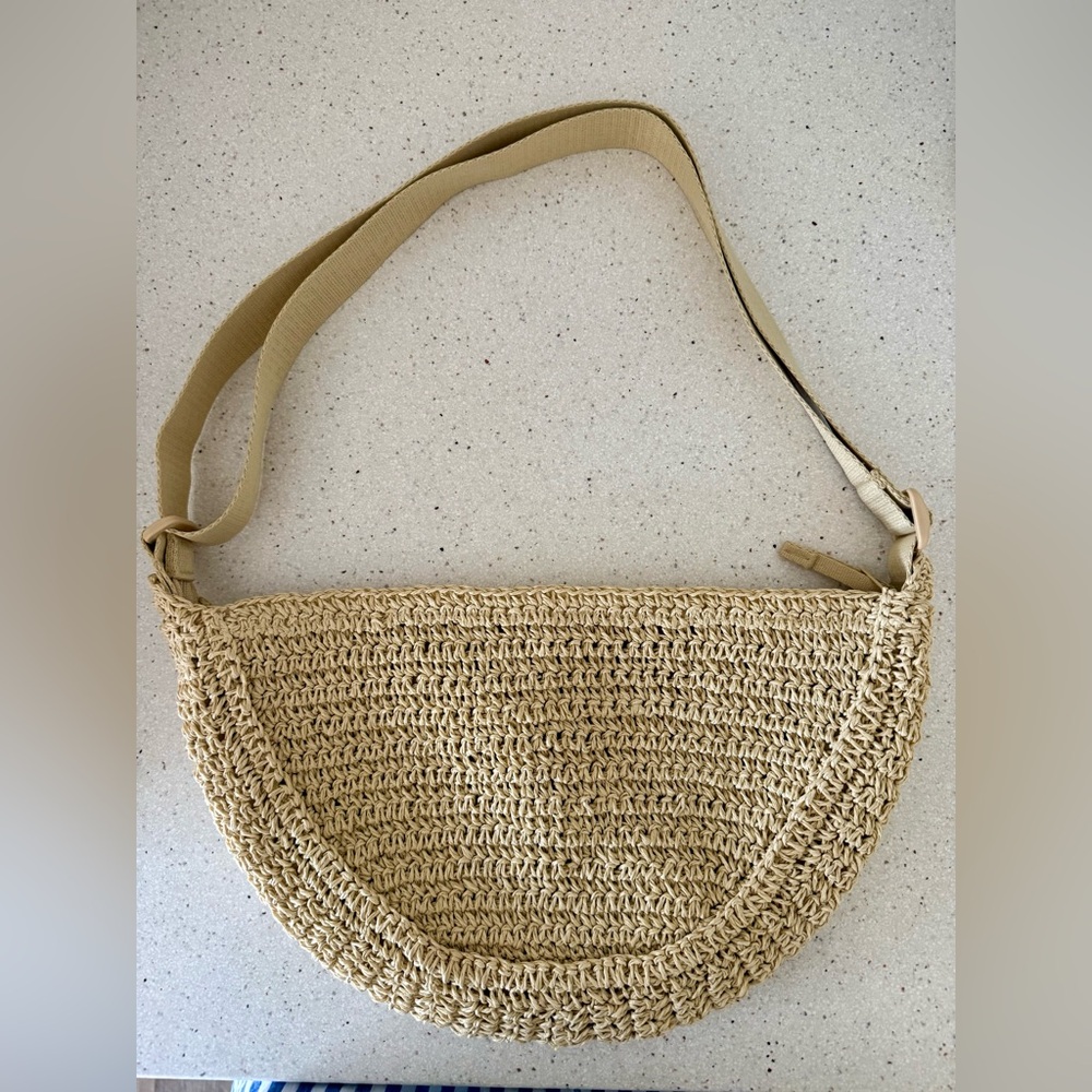 Stylish Tan Woven Shoulder Bag